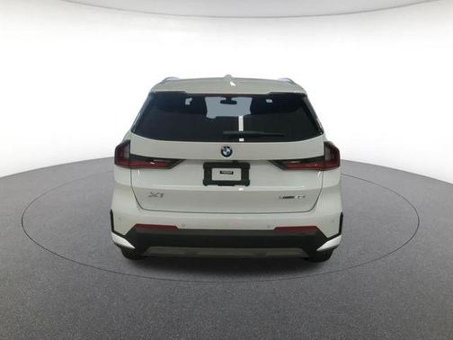 White Metallic 2023 BMW X1 xDrive28i