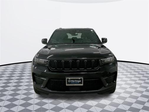 2022 Jeep Grand Cherokee Altitude
