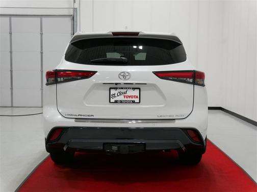 2022 Toyota Highlander Limited