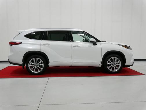 2022 Toyota Highlander Limited