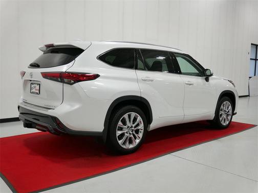 2022 Toyota Highlander Limited