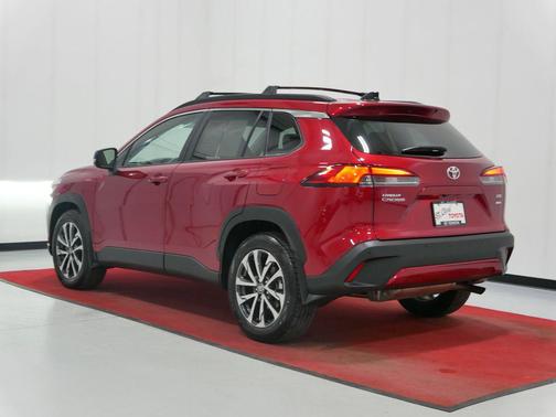 2025 Toyota Corolla Cross XLE