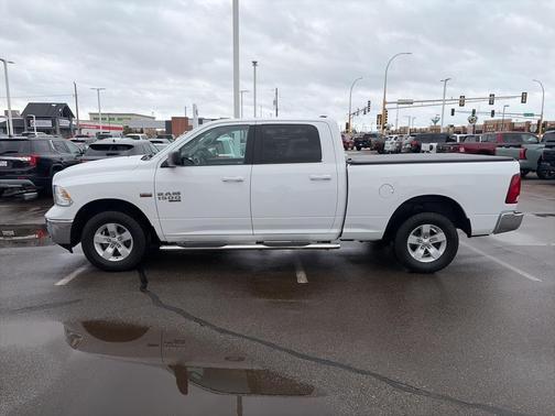 2019 RAM 1500 SLT