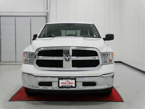 2019 RAM 1500 SLT