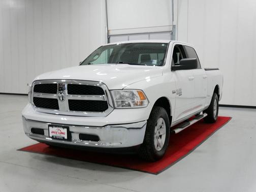 2019 RAM 1500 SLT