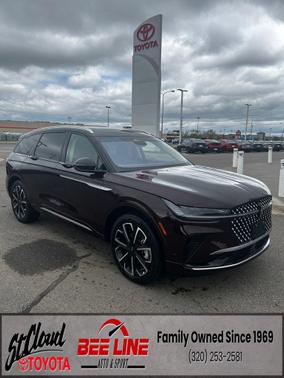Diamond Red Metallic Clearcoat 2024 Lincoln Nautilus Reserve