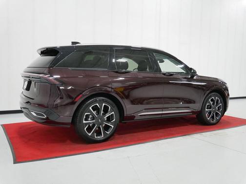 Diamond Red Metallic Clearcoat 2024 Lincoln Nautilus Reserve
