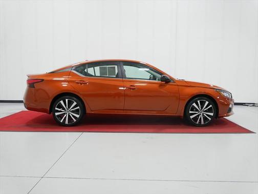 2020 Nissan Altima SR Intelligent AWD