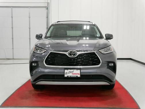 2024 Toyota Highlander Platinum