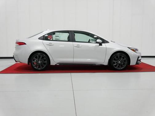 2025 Toyota Corolla SE