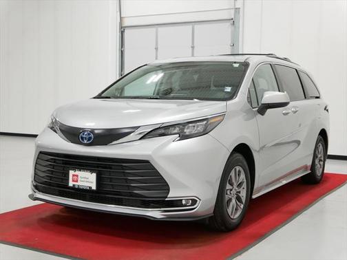2024 Toyota Sienna XLE 7 Passenger