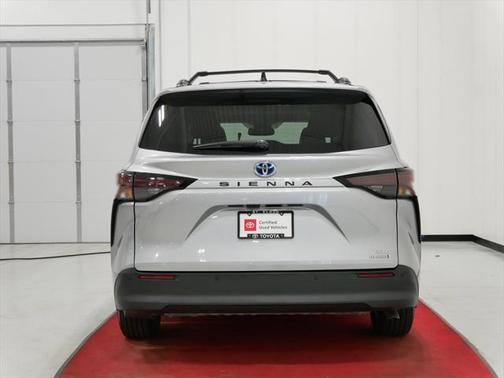 2024 Toyota Sienna XLE 7 Passenger