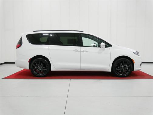 2022 Chrysler Pacifica Limited