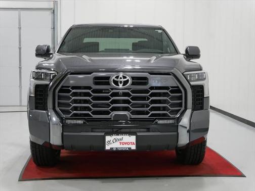 2025 Toyota Tundra Hybrid Platinum