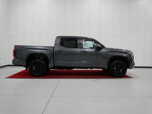2025 Toyota Tundra Hybrid Platinum