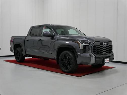 2025 Toyota Tundra Hybrid Platinum
