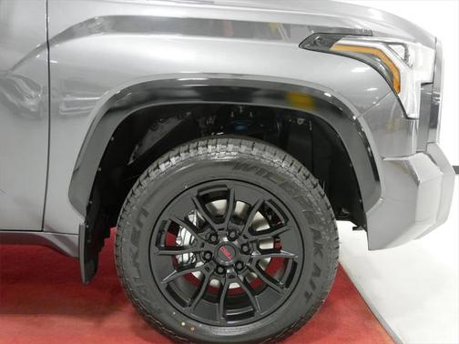 2025 Toyota Tundra Hybrid Platinum