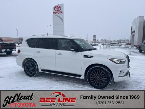 2022 INFINITI QX80 Luxe