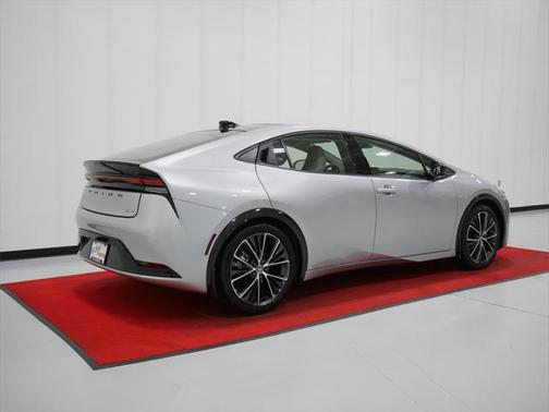 2024 Toyota Prius XLE