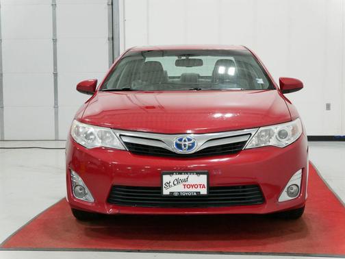 2014 Toyota Camry Hybrid XLE