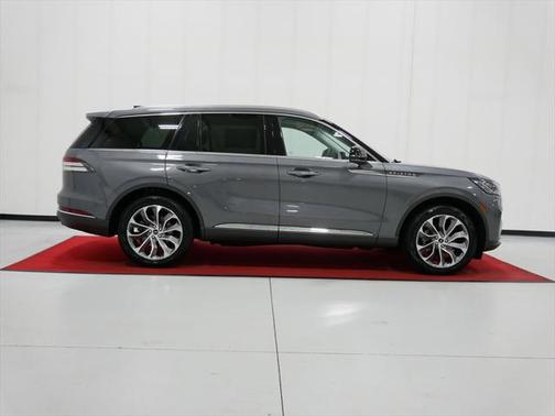 2025 Lincoln Aviator Premiere