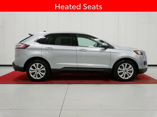 Silver Metallic 2022 Ford Edge Titanium