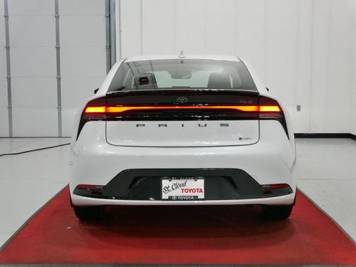 2024 Toyota Prius XLE