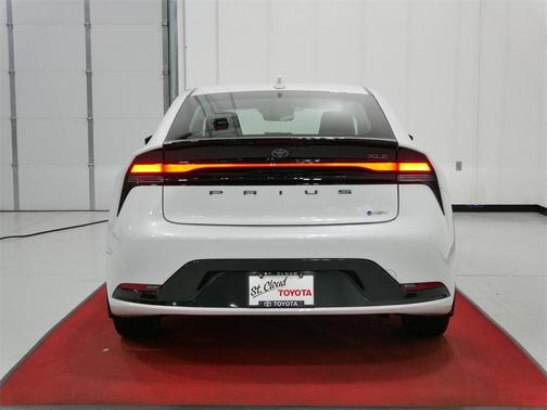 2024 Toyota Prius XLE
