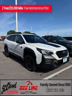 Crystal White Pearl 2022 Subaru Outback Wilderness