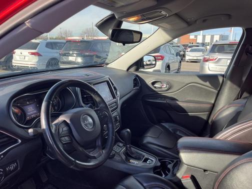 2019 Jeep Cherokee Trailhawk