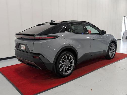 Cement W/Midngt 2026 Toyota C-HR XSE