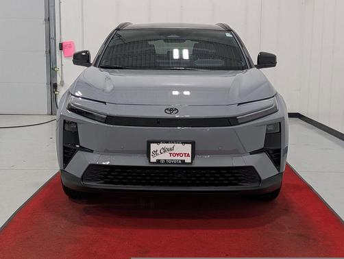 Cement W/Midngt 2026 Toyota C-HR XSE