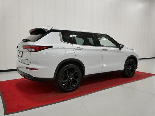 2023 Mitsubishi Outlander SE 2.5 S-AWC
