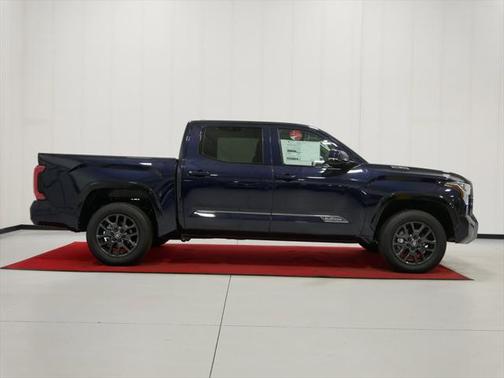 2025 Toyota Tundra Hybrid Platinum