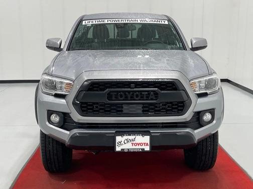 Photo 2 of 23 of 2021 Toyota Tacoma TRD Off Road