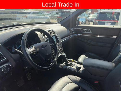 White Platinum Clearcoat Metallic 2017 Ford Explorer Limited