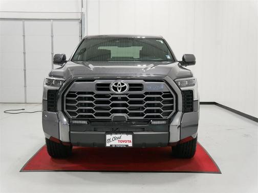 2025 Toyota Tundra Hybrid Platinum