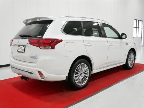 2019 Mitsubishi Outlander PHEV GT