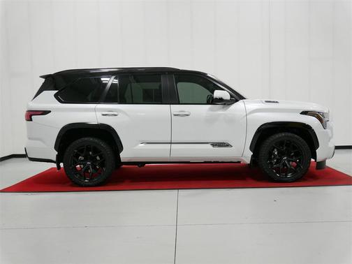2025 Toyota Sequoia Platinum
