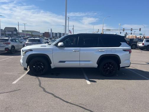 2025 Toyota Sequoia Platinum