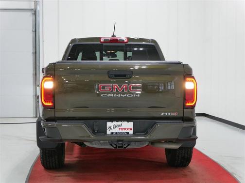 2024 GMC Canyon AT4