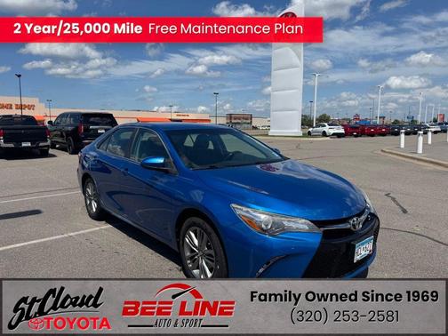 Blue Streak Metallic 2017 Toyota Camry SE