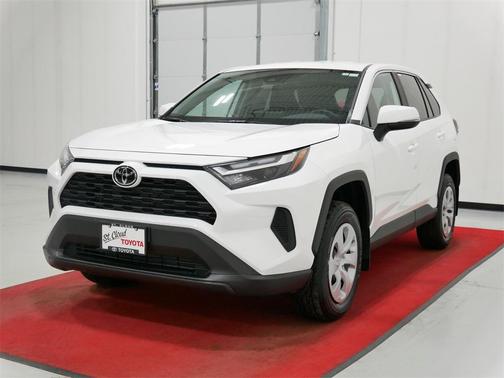 2025 Toyota RAV4 LE