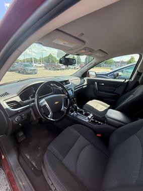 Red Tintcoat 2017 Chevrolet Traverse 1LT