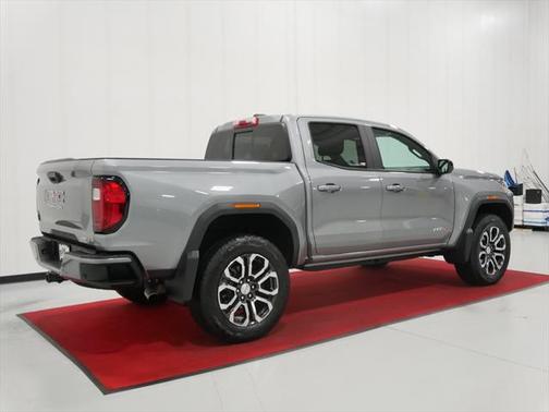 2023 GMC Canyon Base
