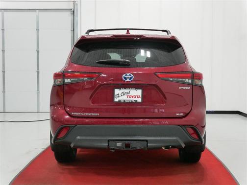 2021 Toyota Highlander Hybrid XLE