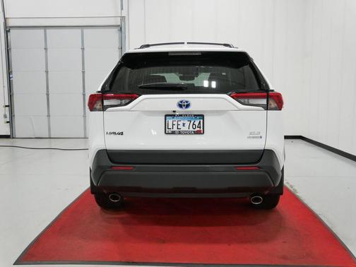 Ice 2024 Toyota RAV4 Hybrid XLE