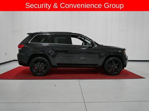 Brilliant Black Crystal Pearlcoat 2015 Jeep Grand Cherokee Altitude