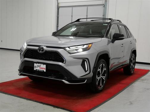 2025 Toyota RAV4 Hybrid SE