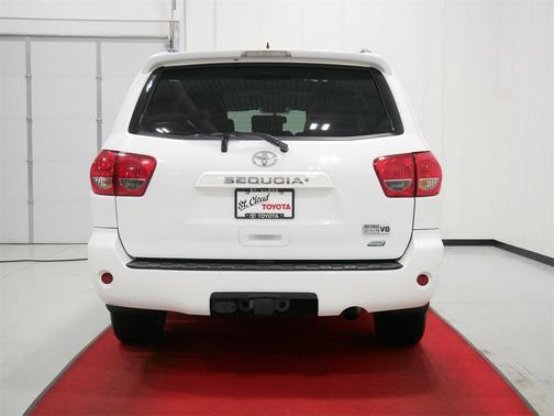 2017 Toyota Sequoia SR5